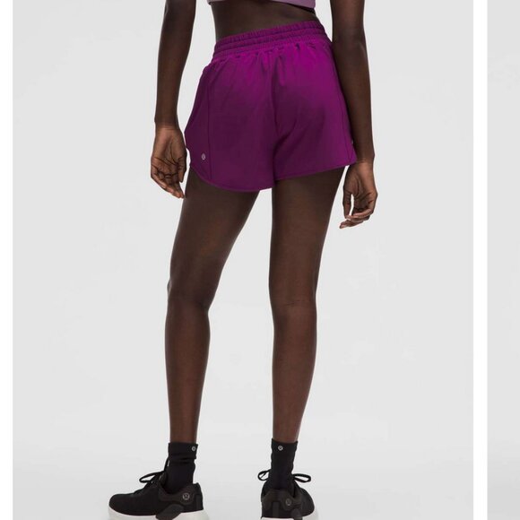 Lululemon Hotty Hot Short Chilled Grape 2 - Picture 3 of 8